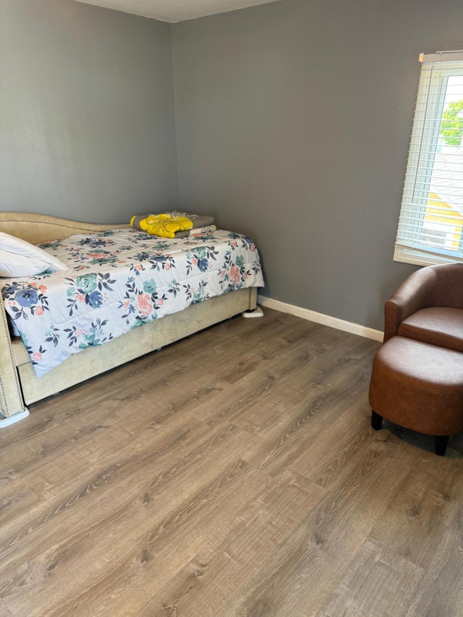 12 Ashworth Ave Suites Hampton Eksteriør billede
