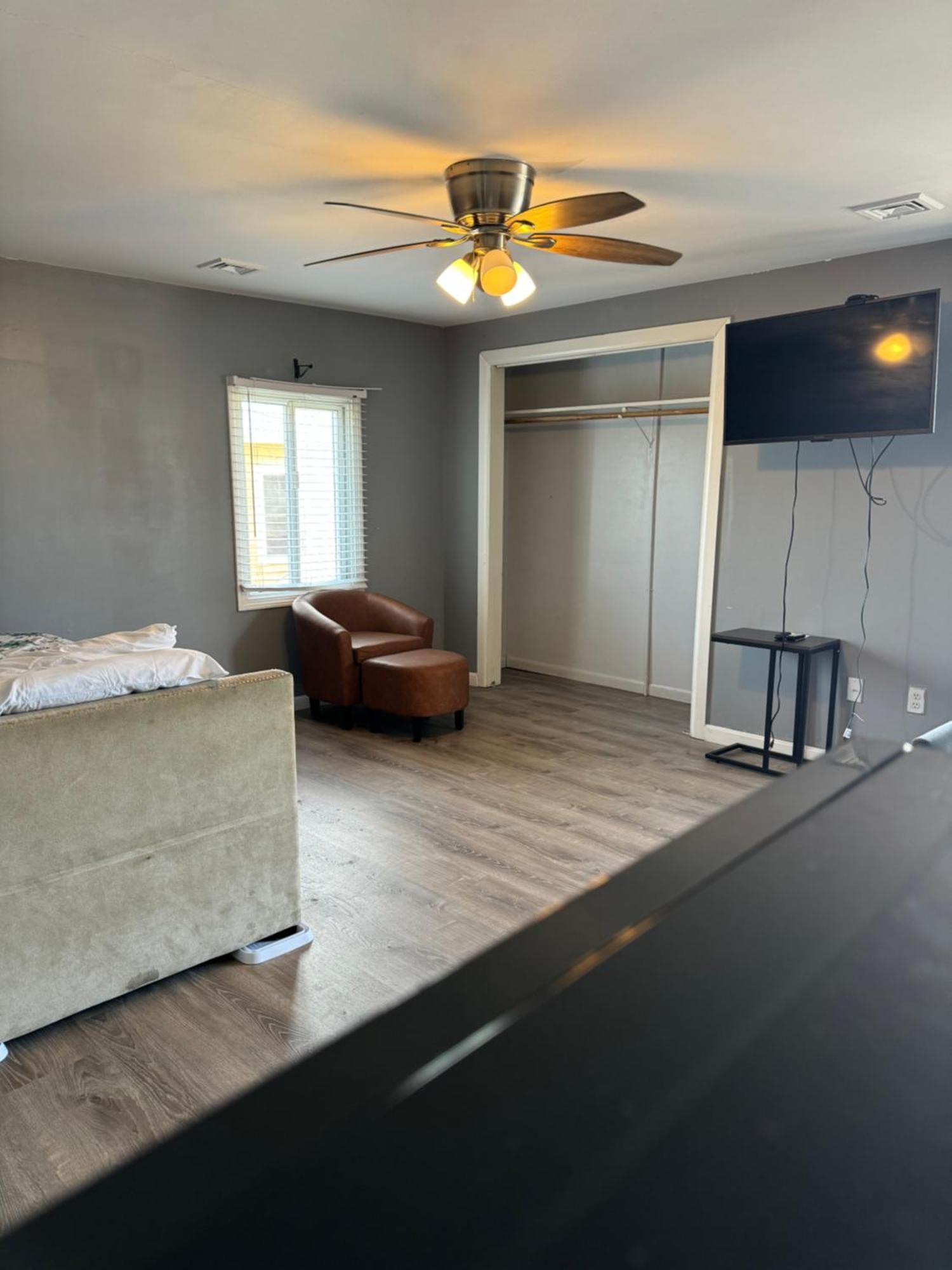 12 Ashworth Ave Suites Hampton Eksteriør billede