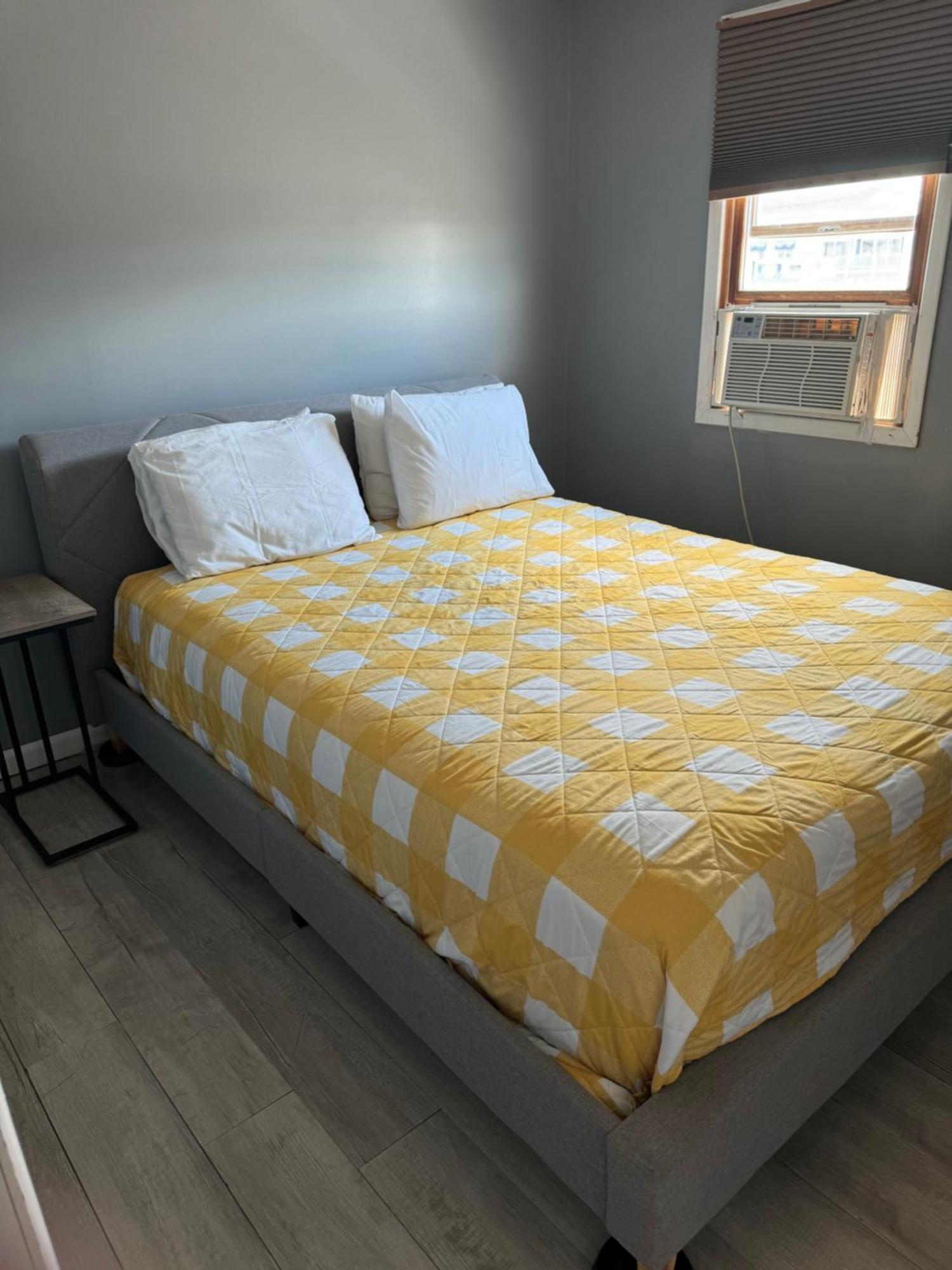 12 Ashworth Ave Suites Hampton Eksteriør billede
